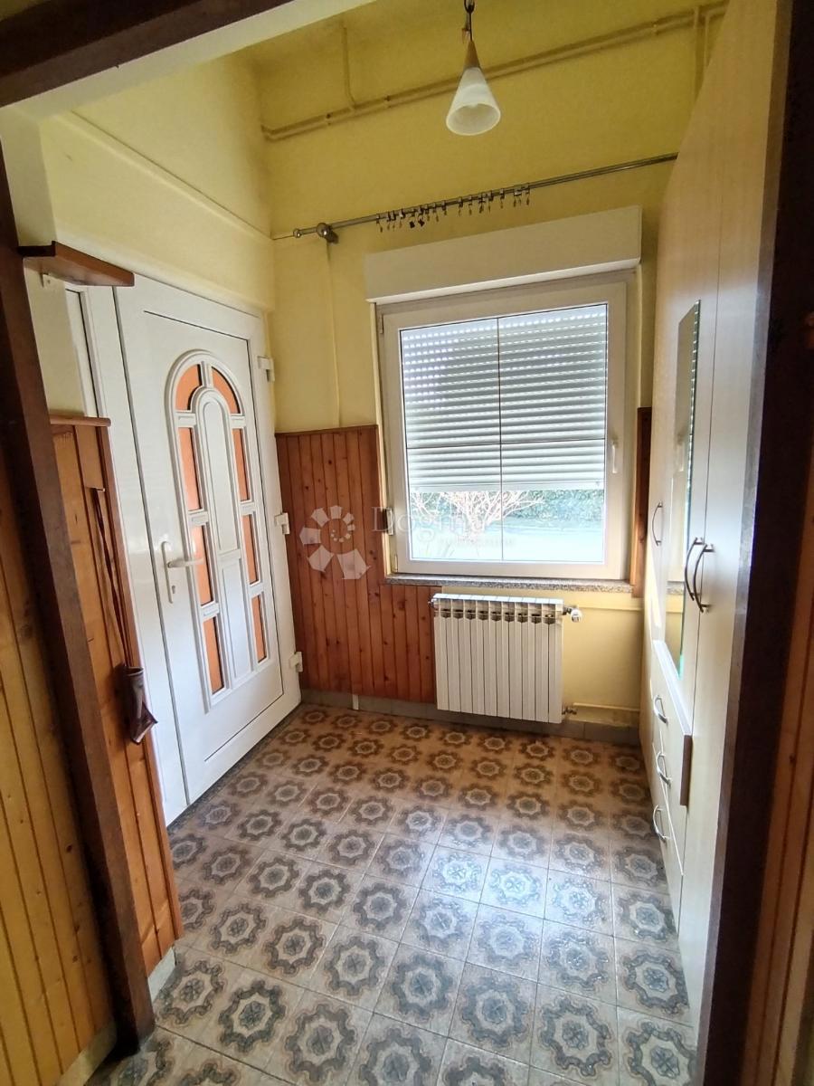 Maison À vendre - ZAGREBAČKA DUBRAVA