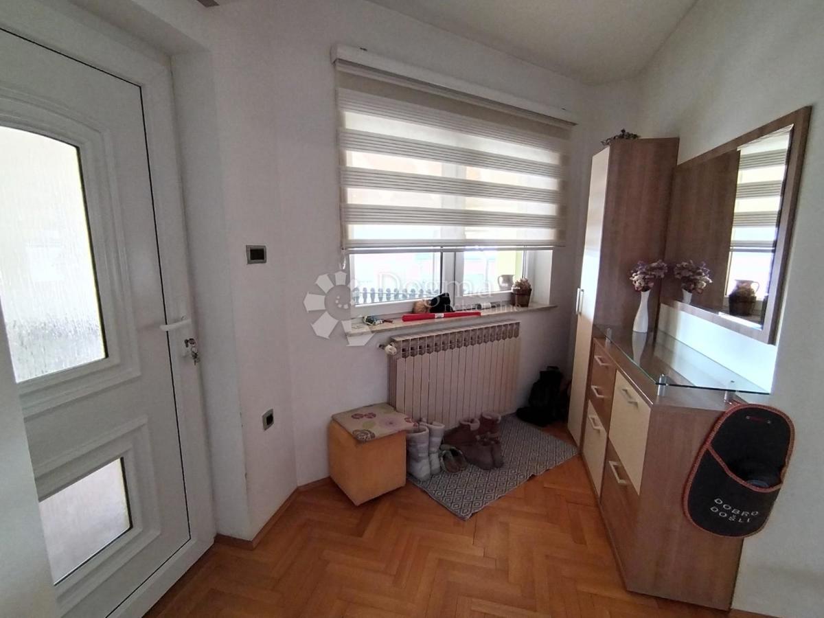 Maison À vendre - ZAGREBAČKA DUBRAVA