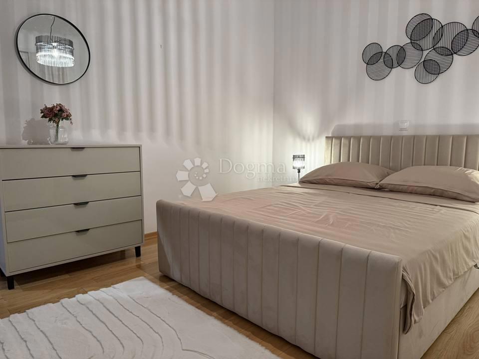 Mieszkanie Do wynajęcia - Primorsko-goranska Rijeka - foto 1/10
