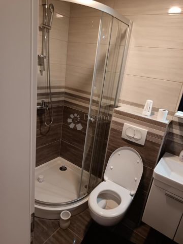 Poslovni prostor Na prodaju - Splitsko-dalmatinska Makarska - foto 3/4