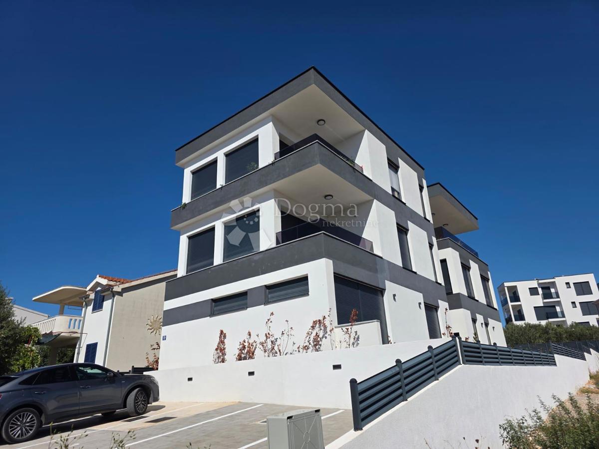 Apartment Zu verkaufen - ŠIBENSKO-KNINSKA ROGOZNICA