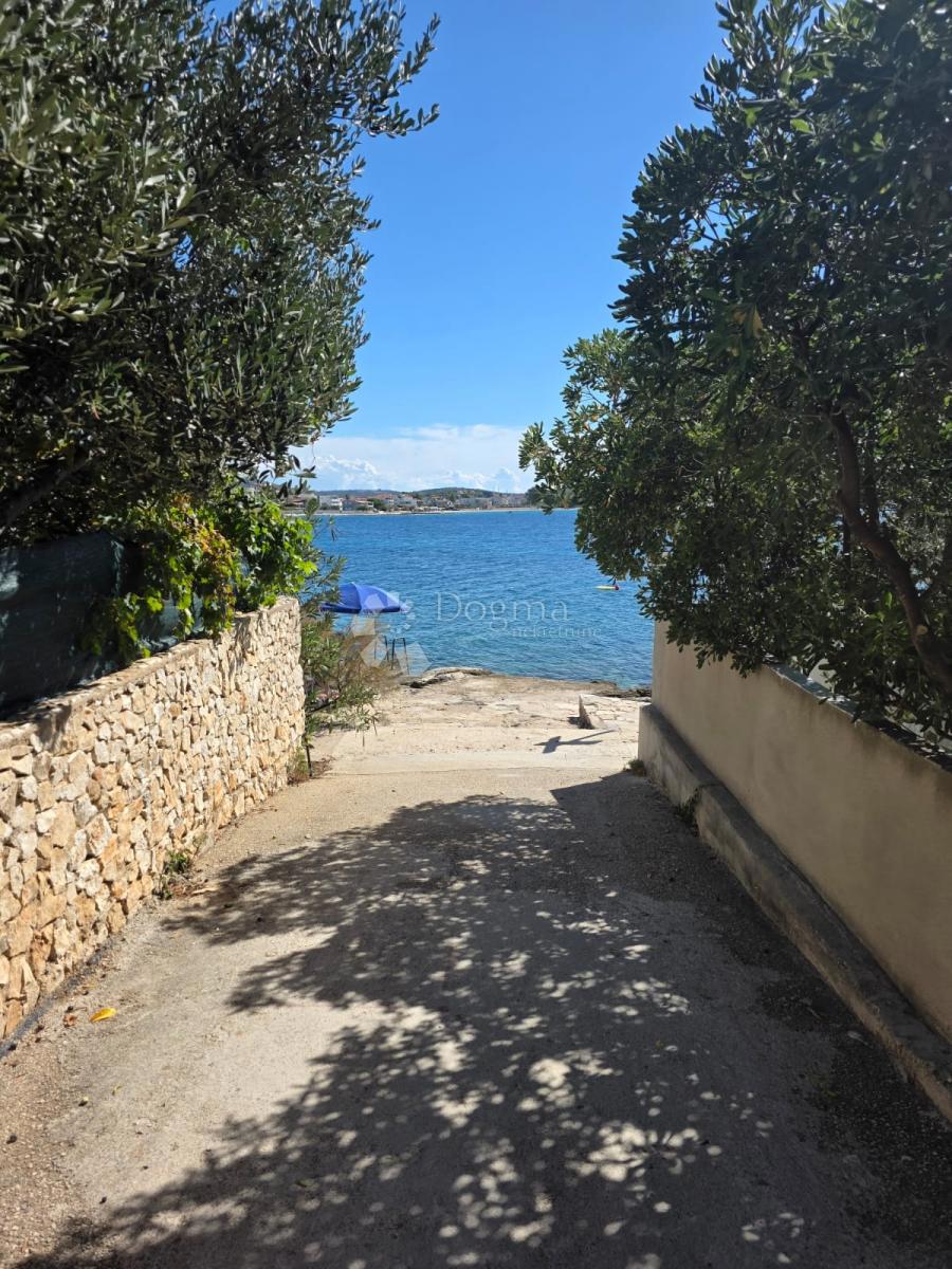 Apartment Zu verkaufen - ŠIBENSKO-KNINSKA ROGOZNICA