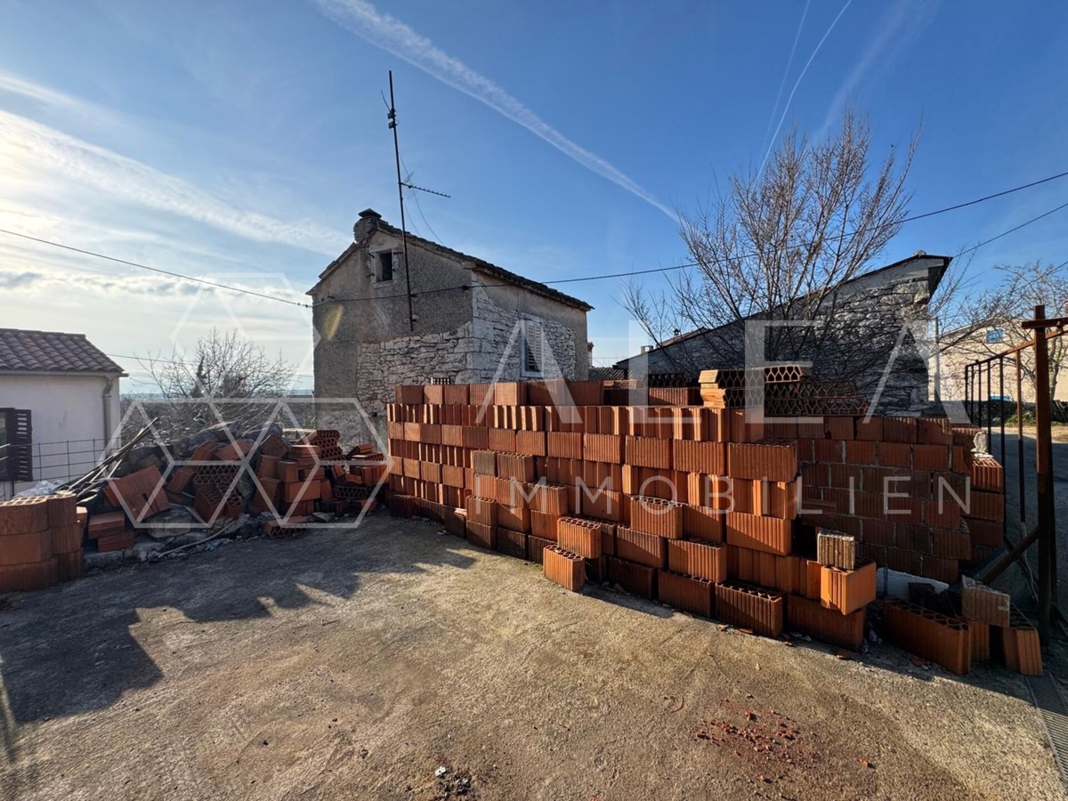Haus Zu verkaufen - Istarska Labin - foto 1/8