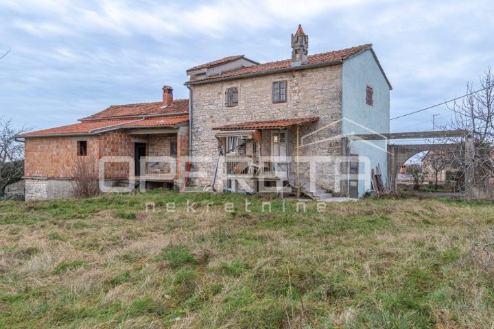 Haus Zu verkaufen - Istarska Višnjan - foto 4/33