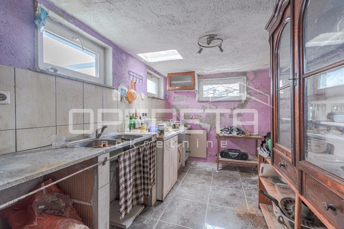 House For sale - ISTARSKA VIŠNJAN