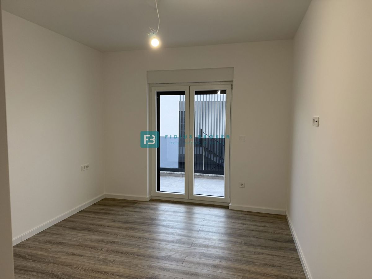 Flat For sale - ŠIBENSKO-KNINSKA VODICE