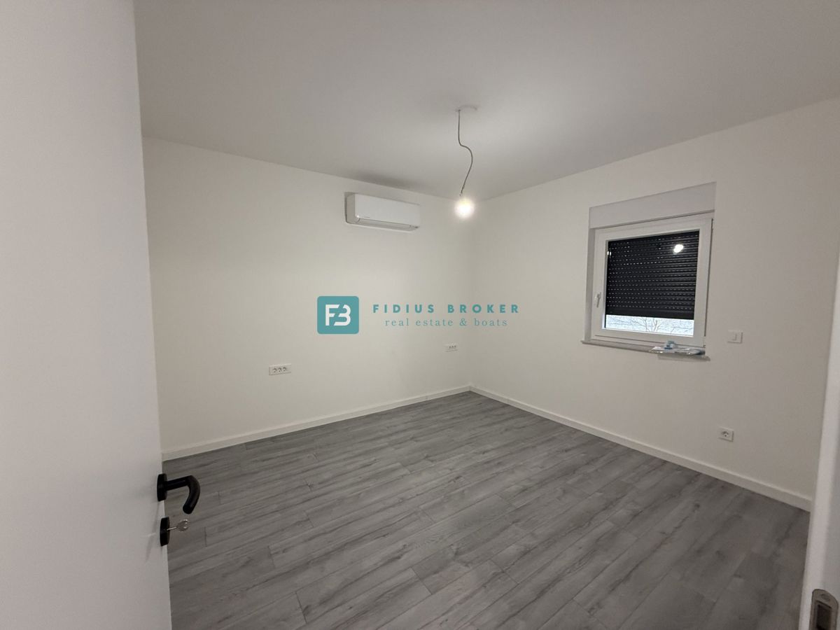 Flat For sale - ŠIBENSKO-KNINSKA VODICE