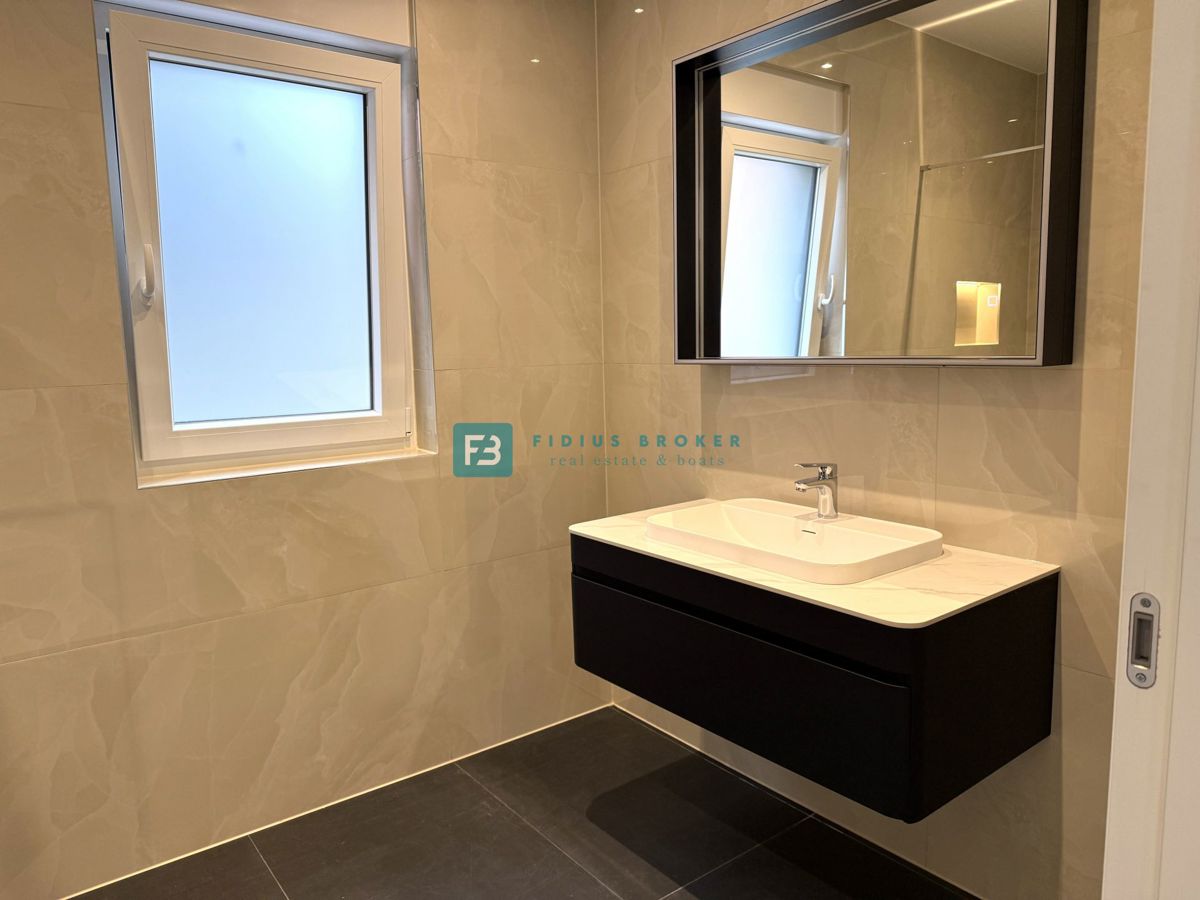 Flat For sale - ŠIBENSKO-KNINSKA VODICE
