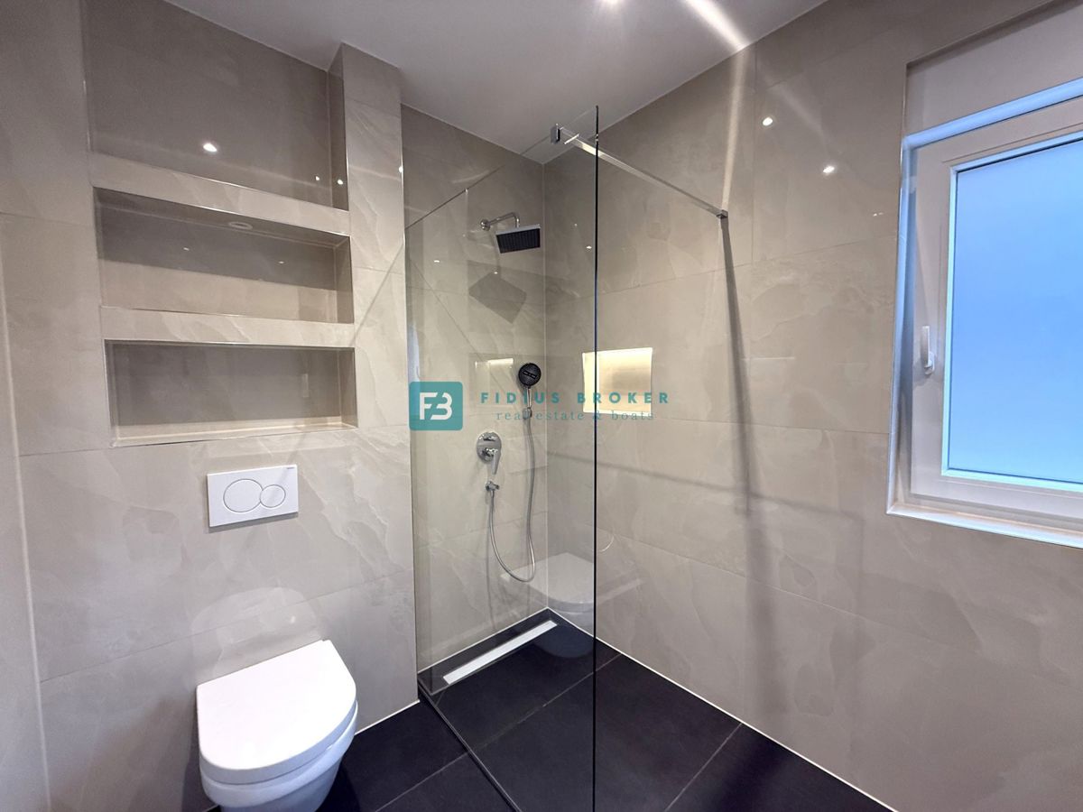 Flat For sale - ŠIBENSKO-KNINSKA VODICE