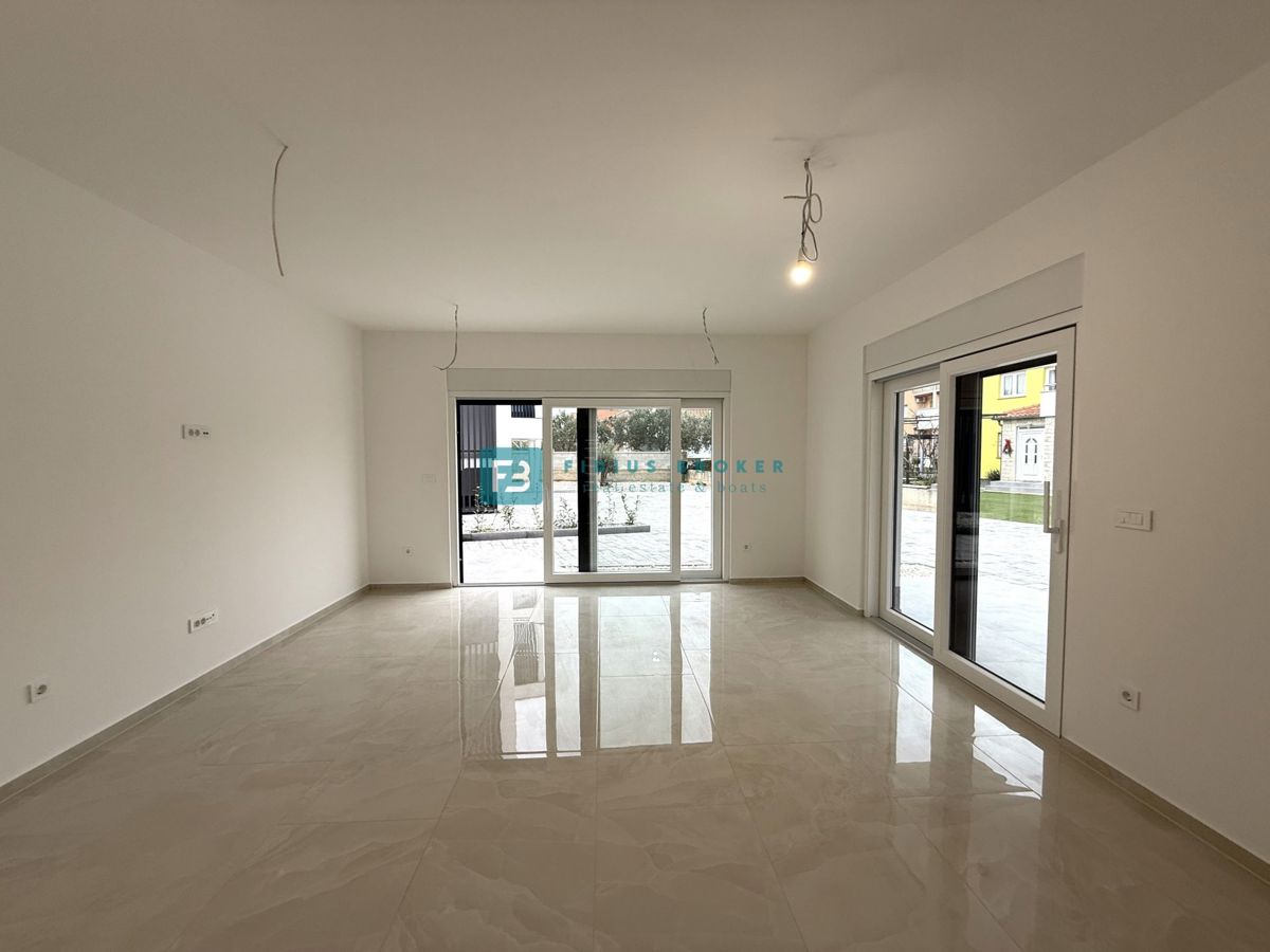 Flat For sale - ŠIBENSKO-KNINSKA VODICE