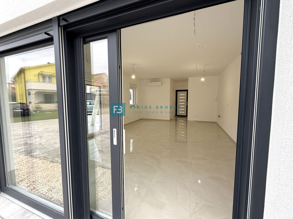 Flat For sale - ŠIBENSKO-KNINSKA VODICE