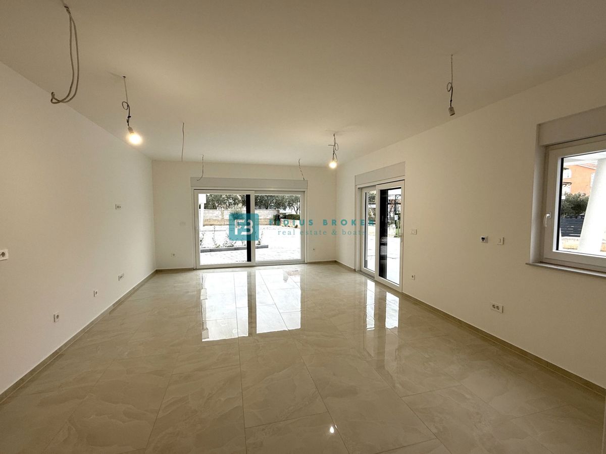Flat For sale - ŠIBENSKO-KNINSKA VODICE