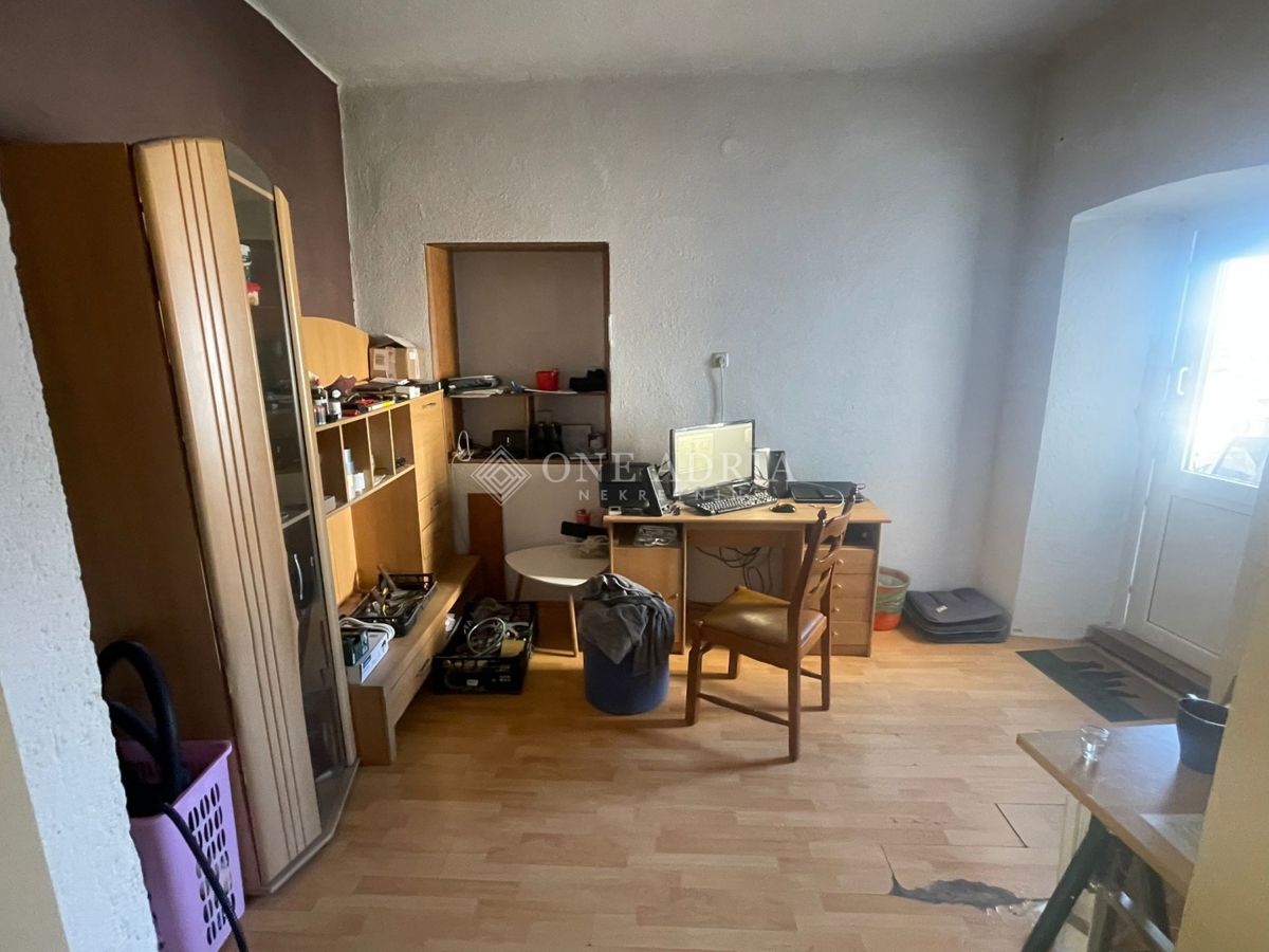 Kuća Na prodaju - PRIMORSKO-GORANSKA NOVI VINODOLSKI