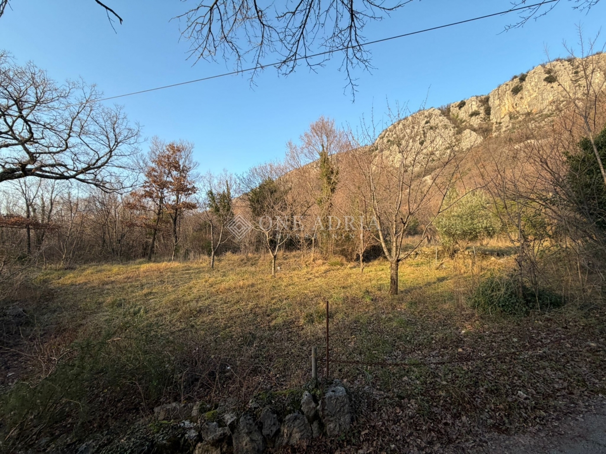 Hiša Na predaj - PRIMORSKO-GORANSKA VINODOLSKA OPĆINA