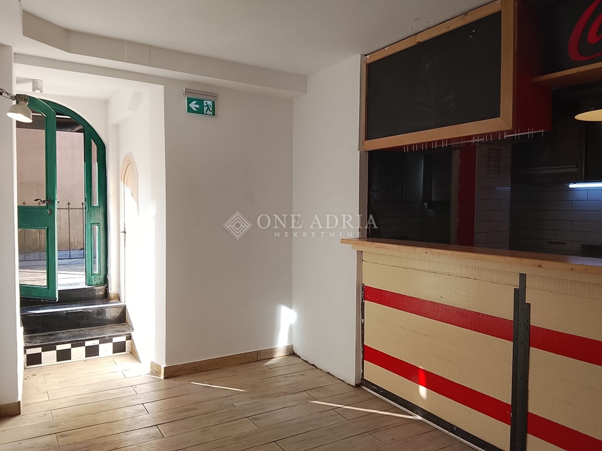 Haus Zu verkaufen - Primorsko-goranska Rijeka - foto 1/12