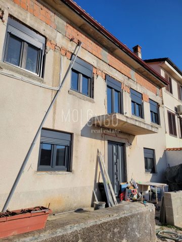Haus zu verkaufen 210 m² – Kostrena
