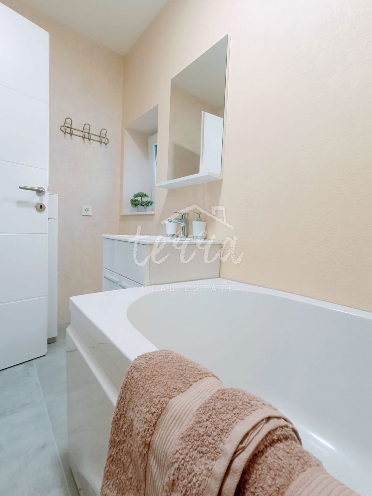 Haus Zu verkaufen - ISTARSKA LIŽNJAN
