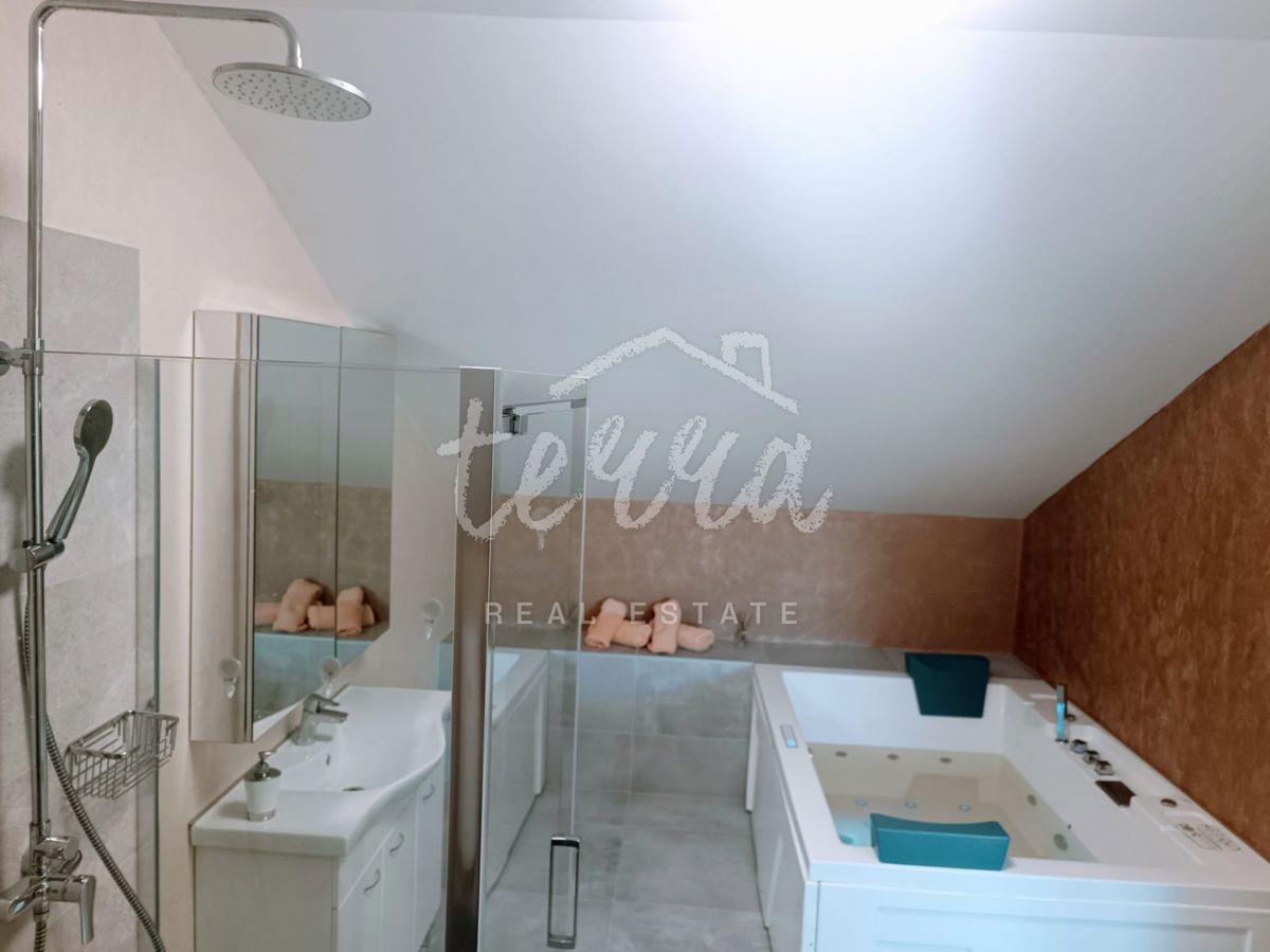 Haus Zu verkaufen - ISTARSKA LIŽNJAN