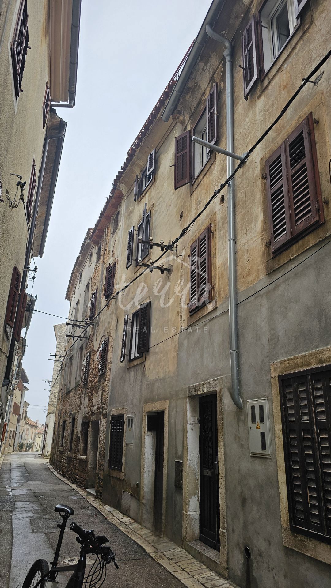 Kuća Na prodaju - Istarska Vodnjan - foto 1/10