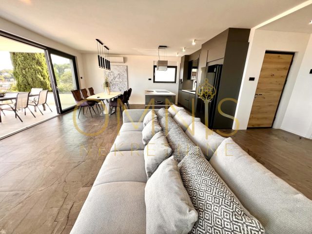 Appartement À louer - Primorsko-goranska Opatija - foto 2/11
