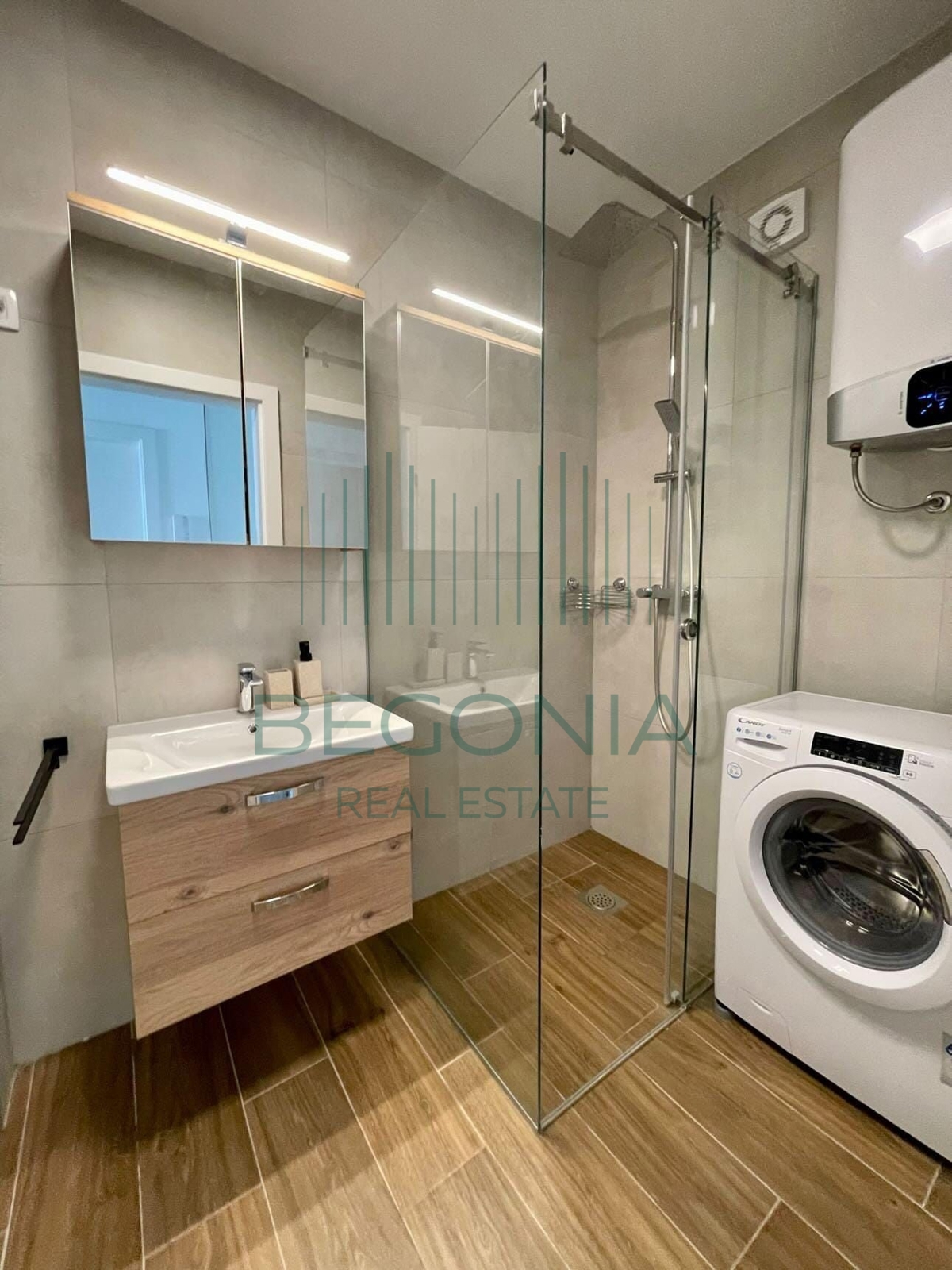 Apartmán Na predaj - ZADARSKA SUKOŠAN