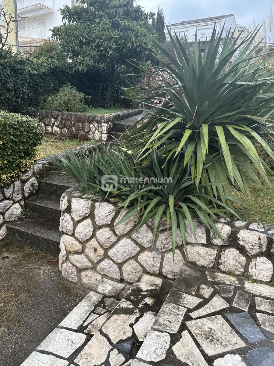 Stan Na prodaju - PRIMORSKO-GORANSKA CRIKVENICA