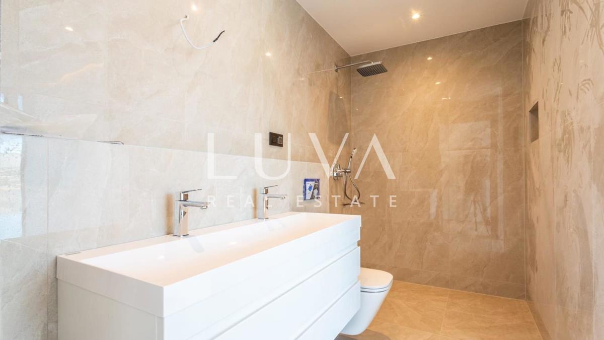 Haus Zu verkaufen - SPLITSKO-DALMATINSKA TROGIR