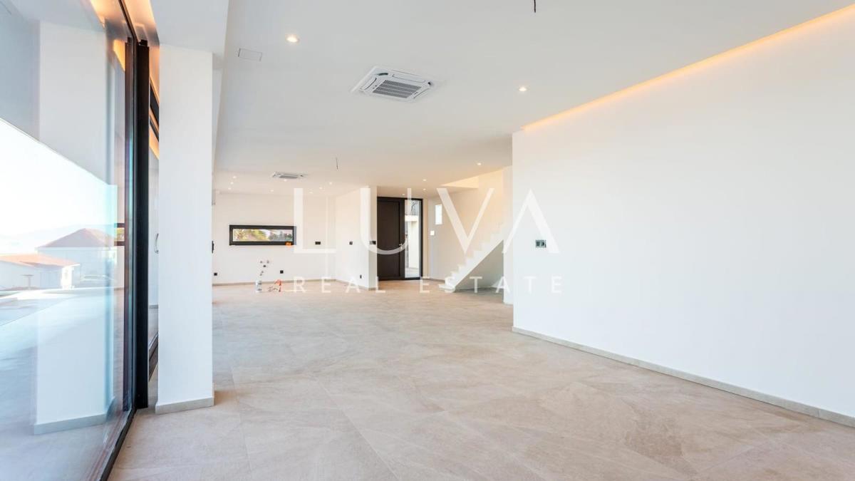 Haus Zu verkaufen - SPLITSKO-DALMATINSKA TROGIR