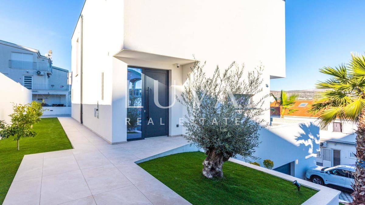 Haus Zu verkaufen - SPLITSKO-DALMATINSKA TROGIR