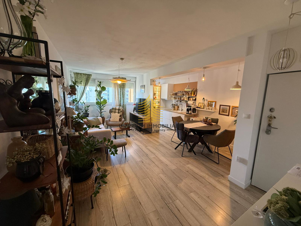 Appartamento In vendita - SPLITSKO-DALMATINSKA SPLIT