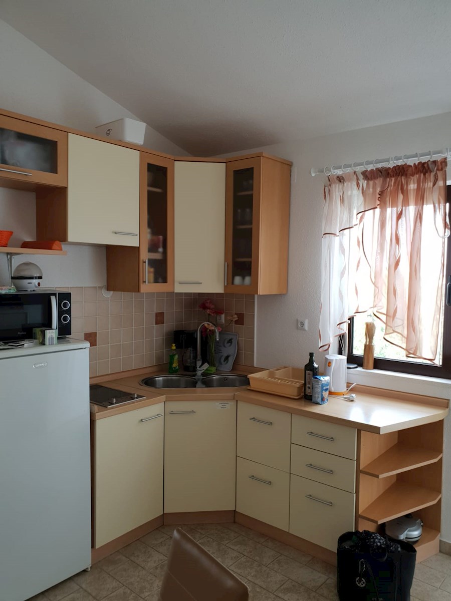 Casa In vendita - šibensko-kninska Rogoznica - foto 3/8