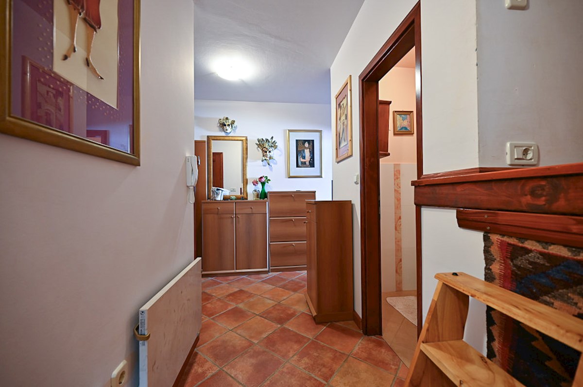 Flat For sale - ISTARSKA NOVIGRAD
