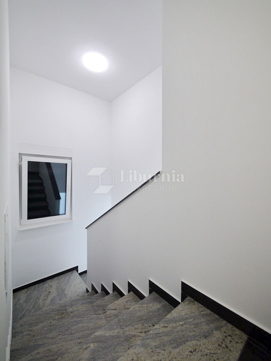 Casa In vendita - PRIMORSKO-GORANSKA KRK