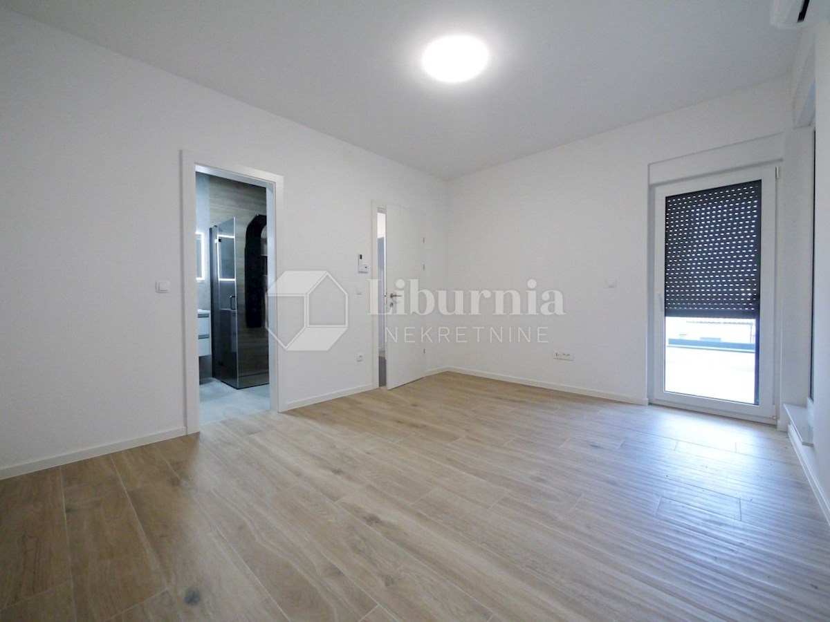 Casa In vendita - PRIMORSKO-GORANSKA KRK