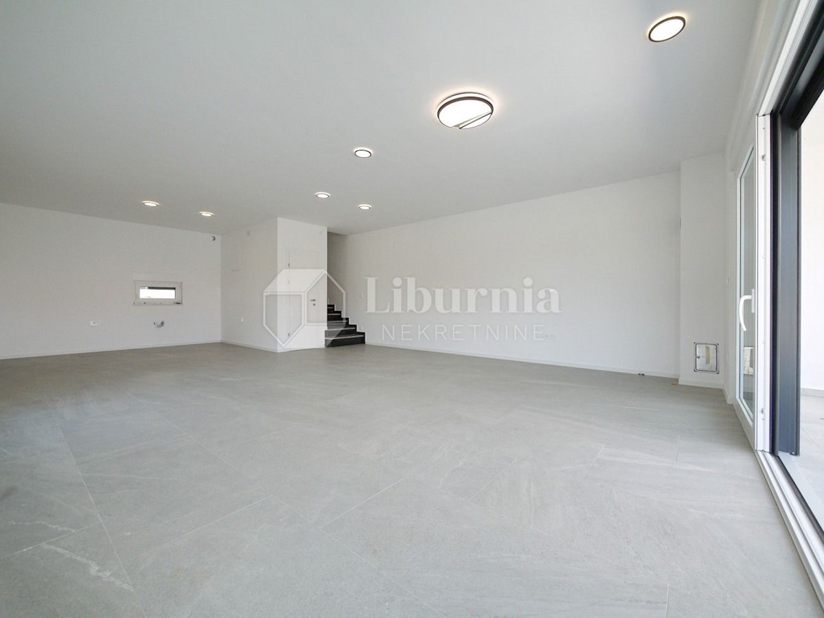 Casa In vendita - PRIMORSKO-GORANSKA KRK