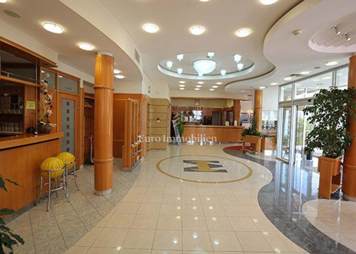 Poslovni prostor Na prodaju - PRIMORSKO-GORANSKA CRIKVENICA