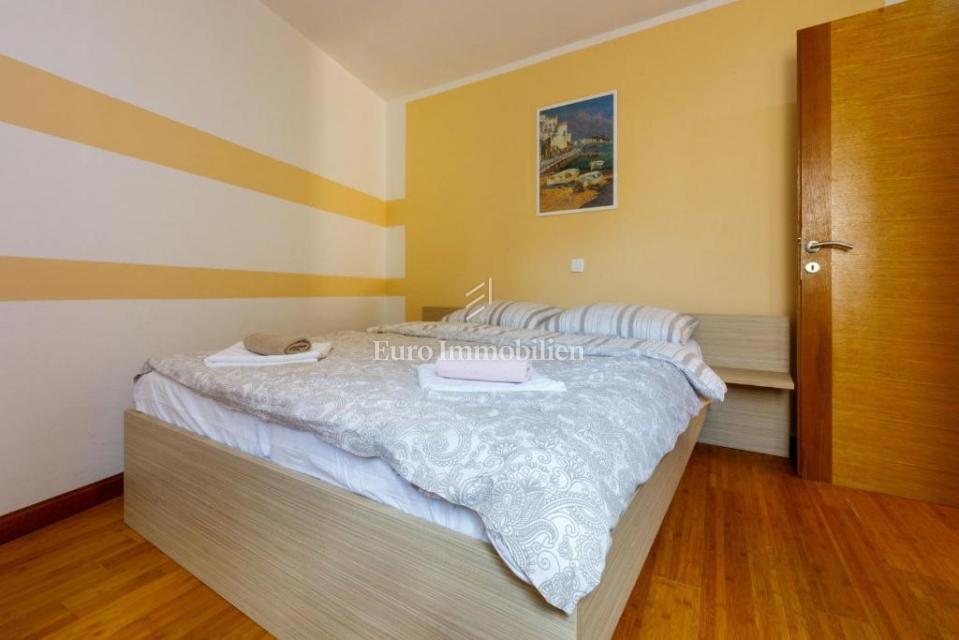 Hiša Na predaj - PRIMORSKO-GORANSKA VINODOLSKA OPĆINA