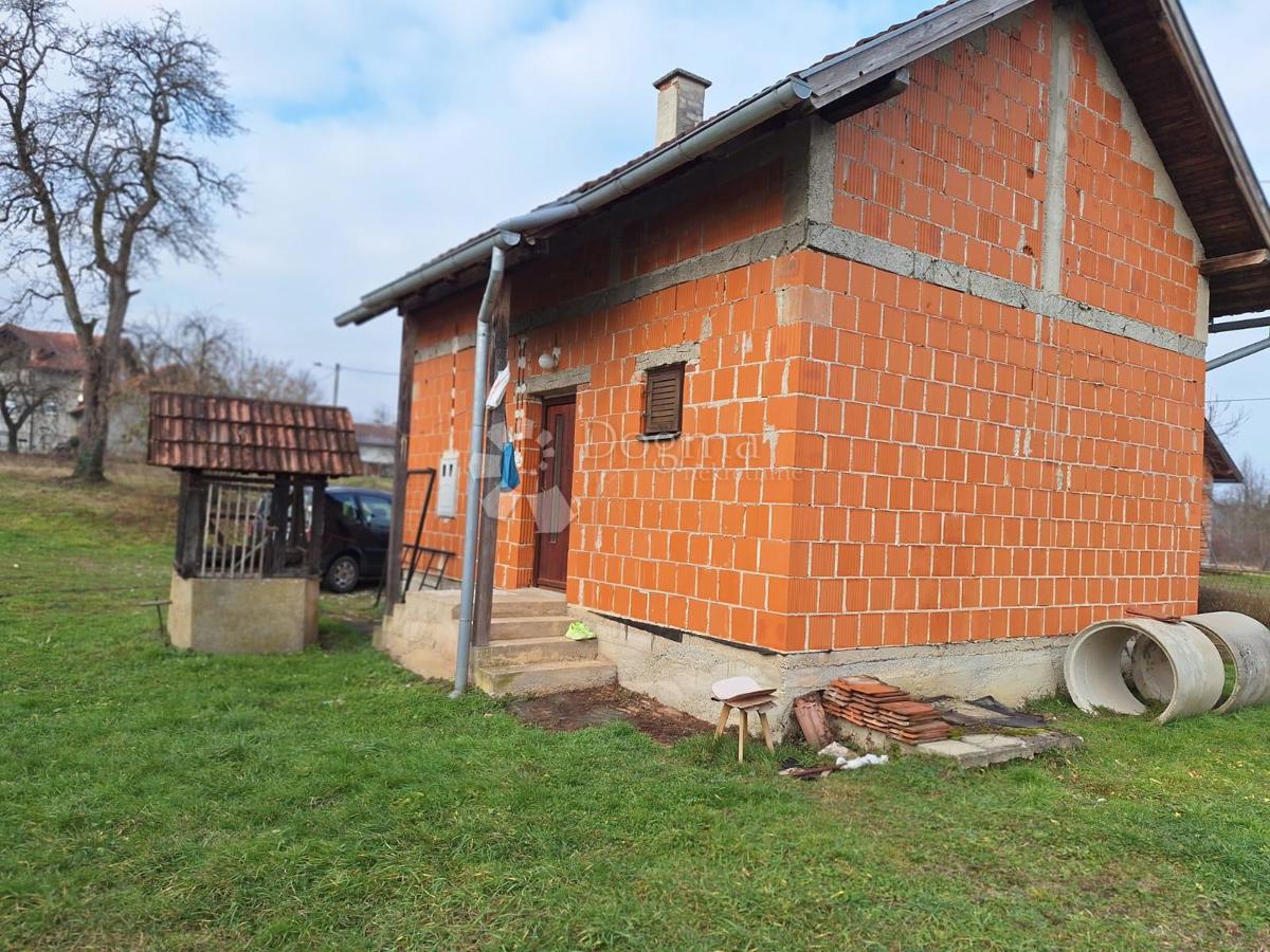 Maison À vendre - SISAČKO-MOSLAVAČKA TOPUSKO