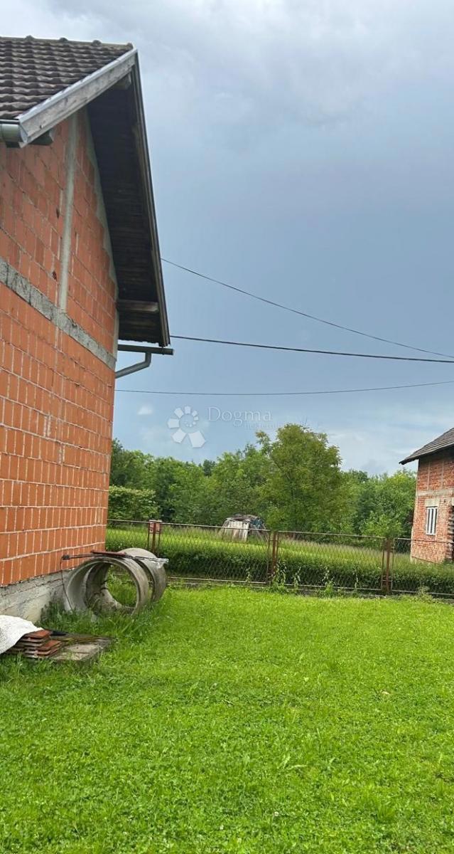 Maison À vendre - SISAČKO-MOSLAVAČKA TOPUSKO