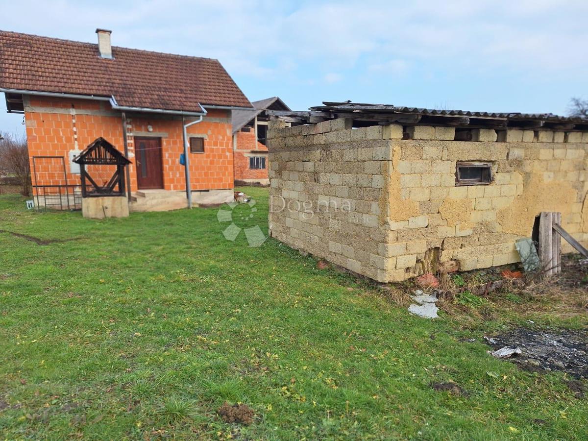 Maison À vendre - SISAČKO-MOSLAVAČKA TOPUSKO