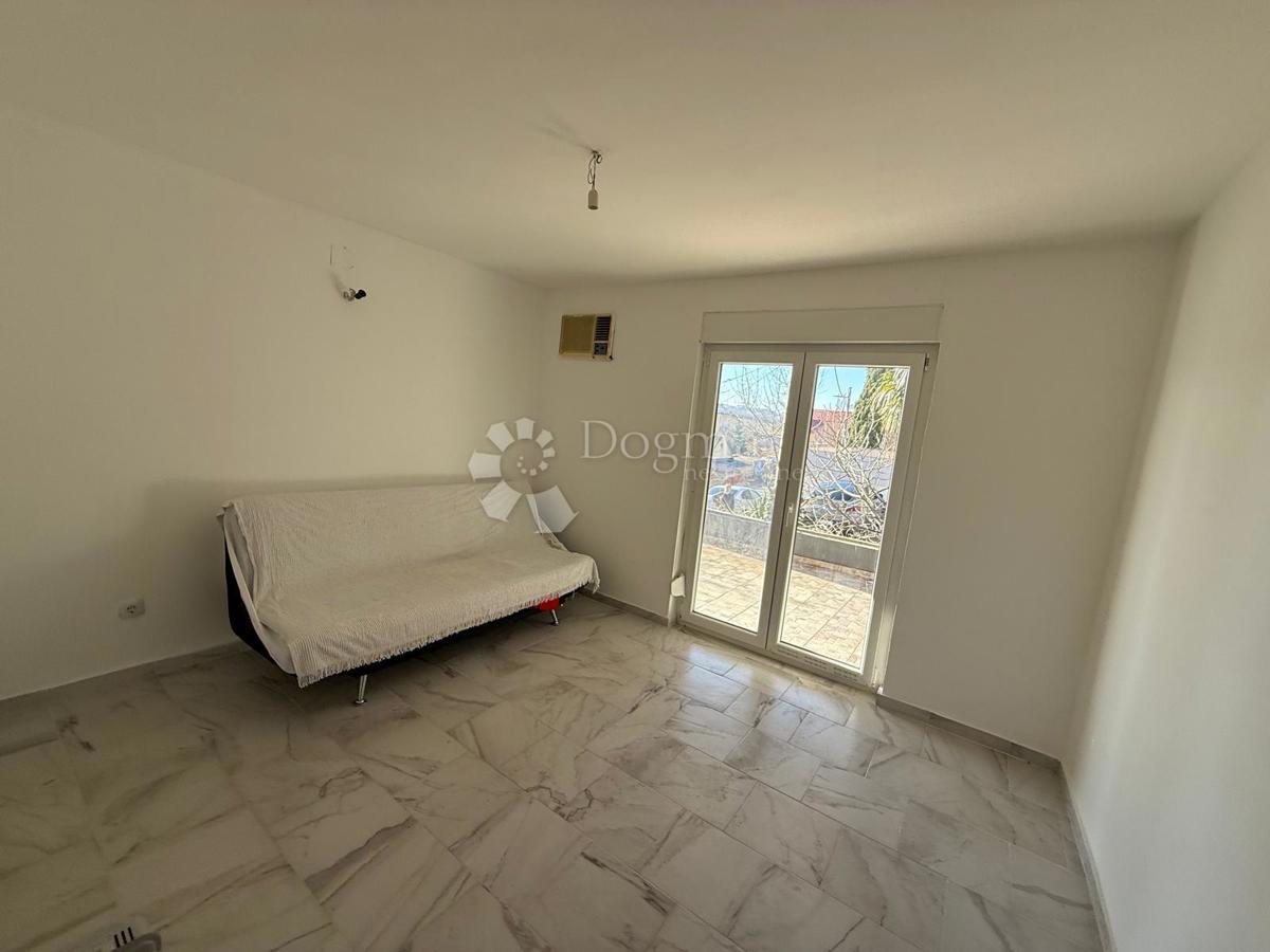 Apartmán Na prodej - LIČKO-SENJSKA KARLOBAG