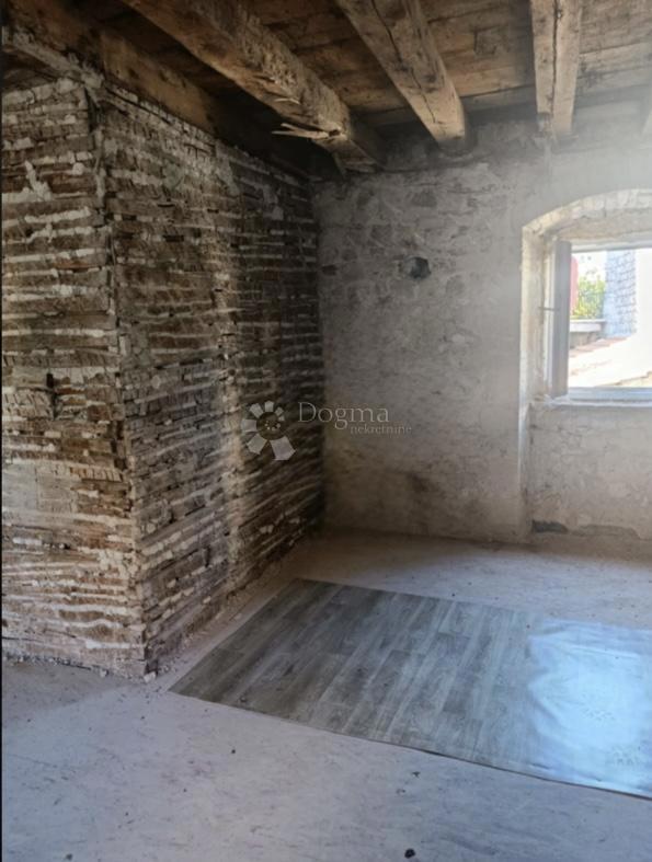 Mieszkanie Na sprzedaż - SPLITSKO-DALMATINSKA SINJ