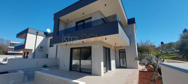 Hiša na predaj 218 m² – Medulin