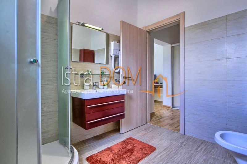 Haus Zu verkaufen - ISTARSKA SVETVINČENAT
