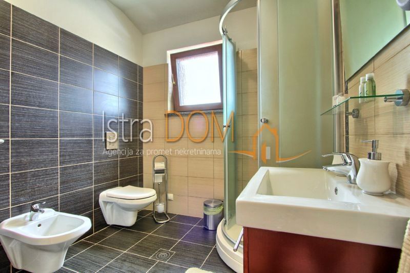 Haus Zu verkaufen - ISTARSKA SVETVINČENAT