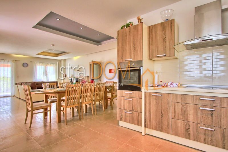 Haus Zu verkaufen - Istarska Svetvinčenat - foto 3/52