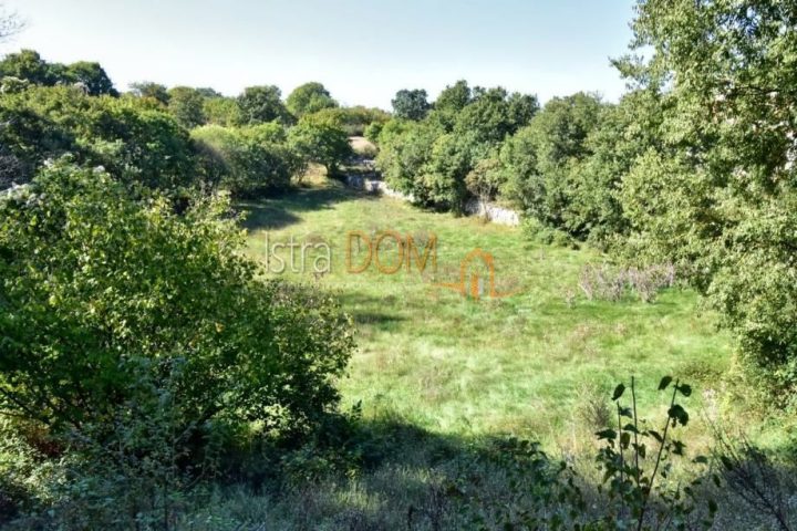 Pozemok na predaj 9270 m² – Svetvinčenat
