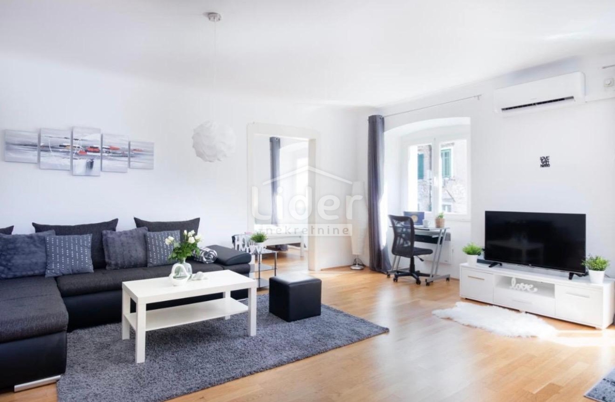 Appartement À louer - Primorsko-goranska Rijeka - foto 2/11