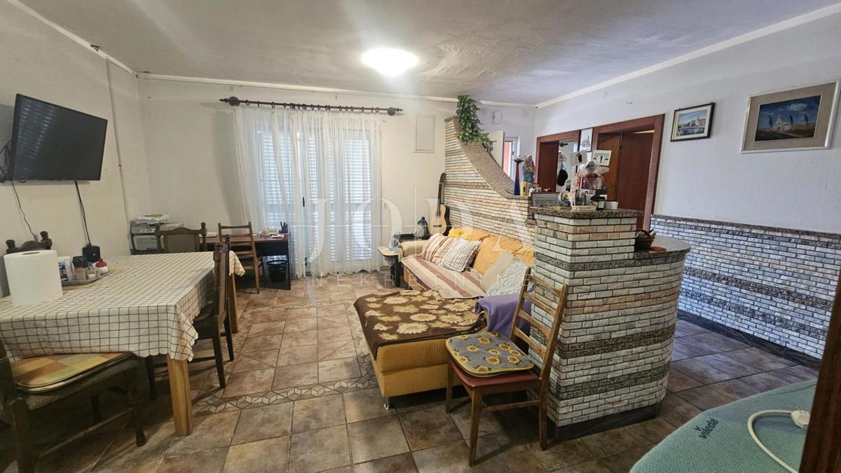 Stan Na prodaju - PRIMORSKO-GORANSKA CRIKVENICA