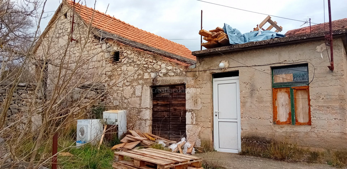House For sale - ŠIBENSKO-KNINSKA ŠIBENIK